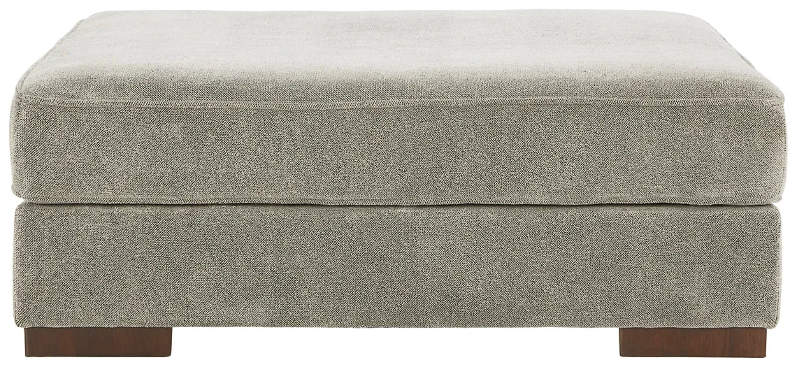 Bayless 3-Piece Sectional with Ottoman