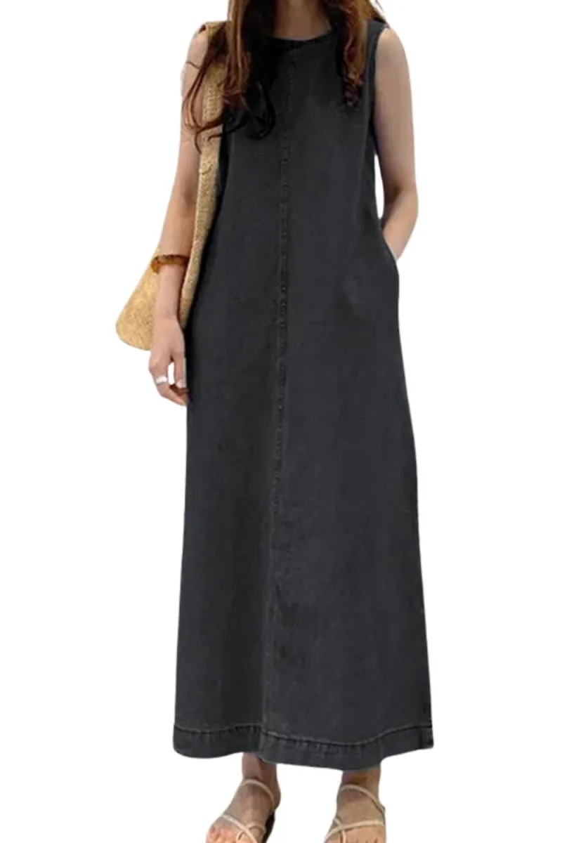Chouyatou Womens Casual Sleeveless Maxi Denim Dress Crewneck Vintage Loose Long Tank Jean Dress with Pockets