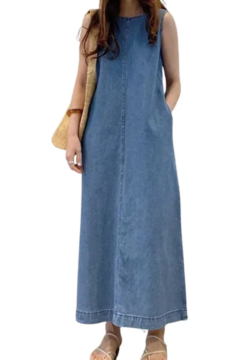 Chouyatou Womens Casual Sleeveless Maxi Denim Dress Crewneck Vintage Loose Long Tank Jean Dress with Pockets