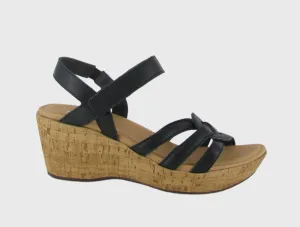 CLEARANCE - Naot - Tropical