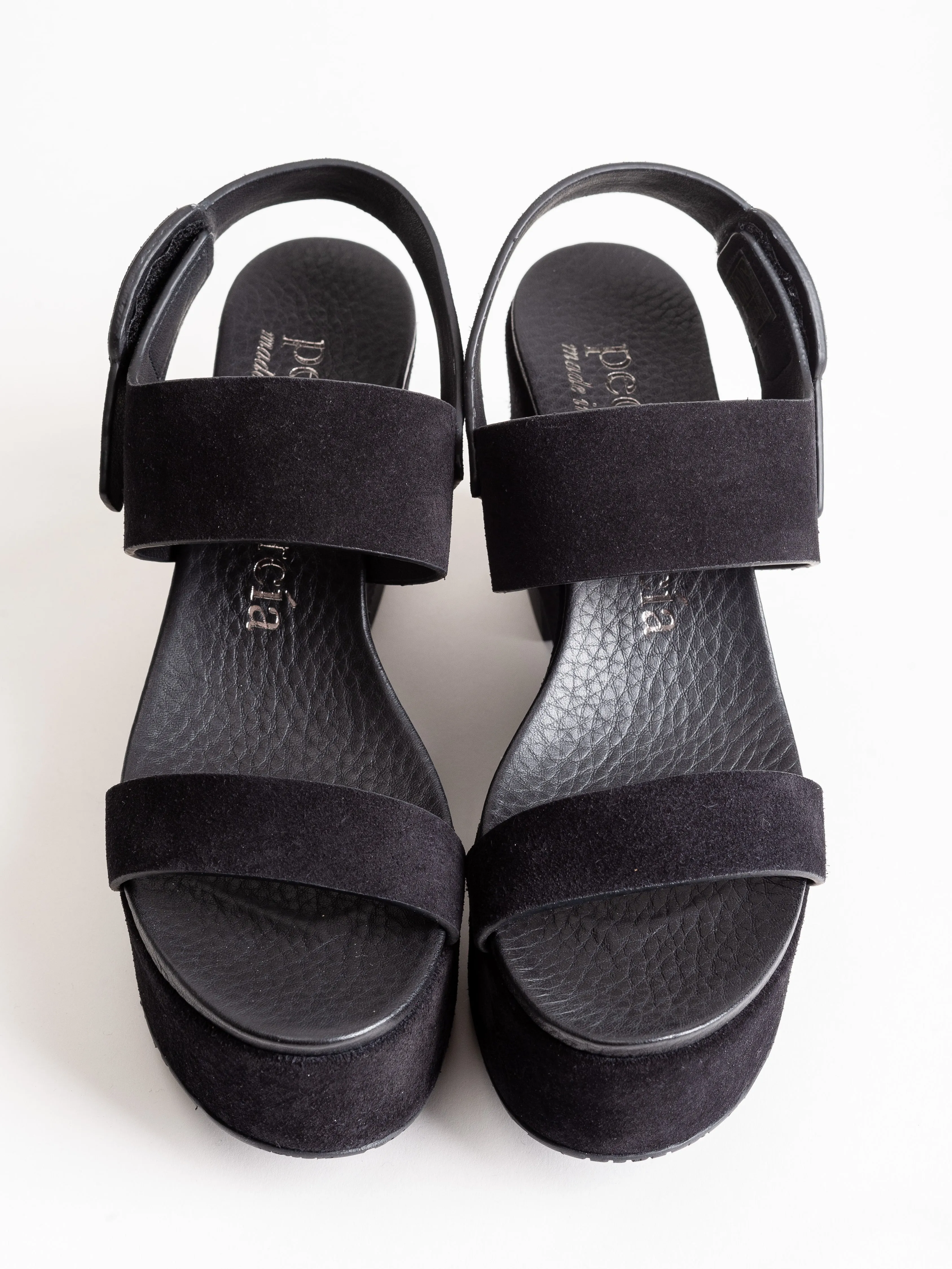 desi wedge - black castoro