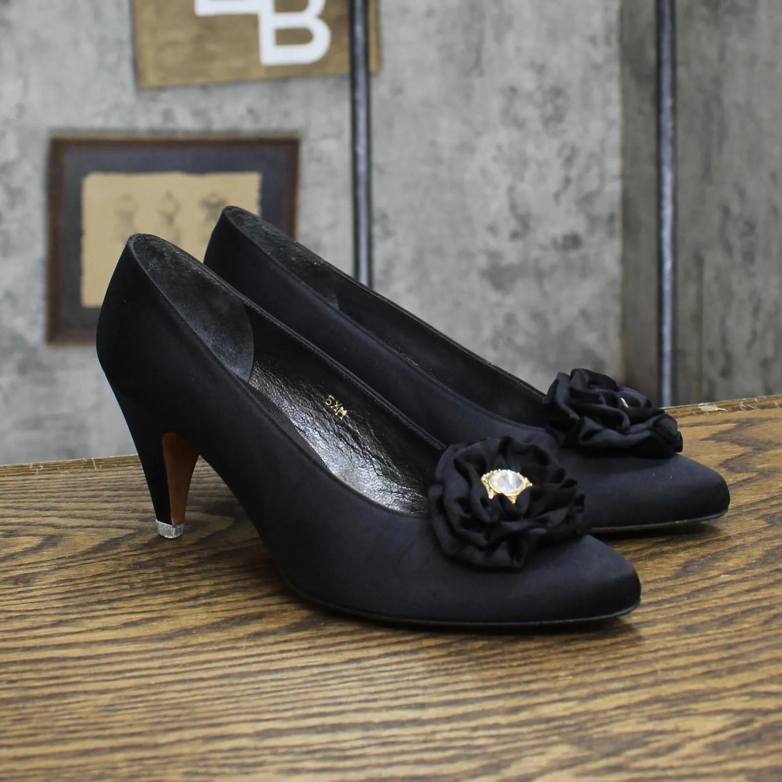Evan-Picone Womens Vintage Satin Embellished Heels 1673c237e77fea Black 5.5M
