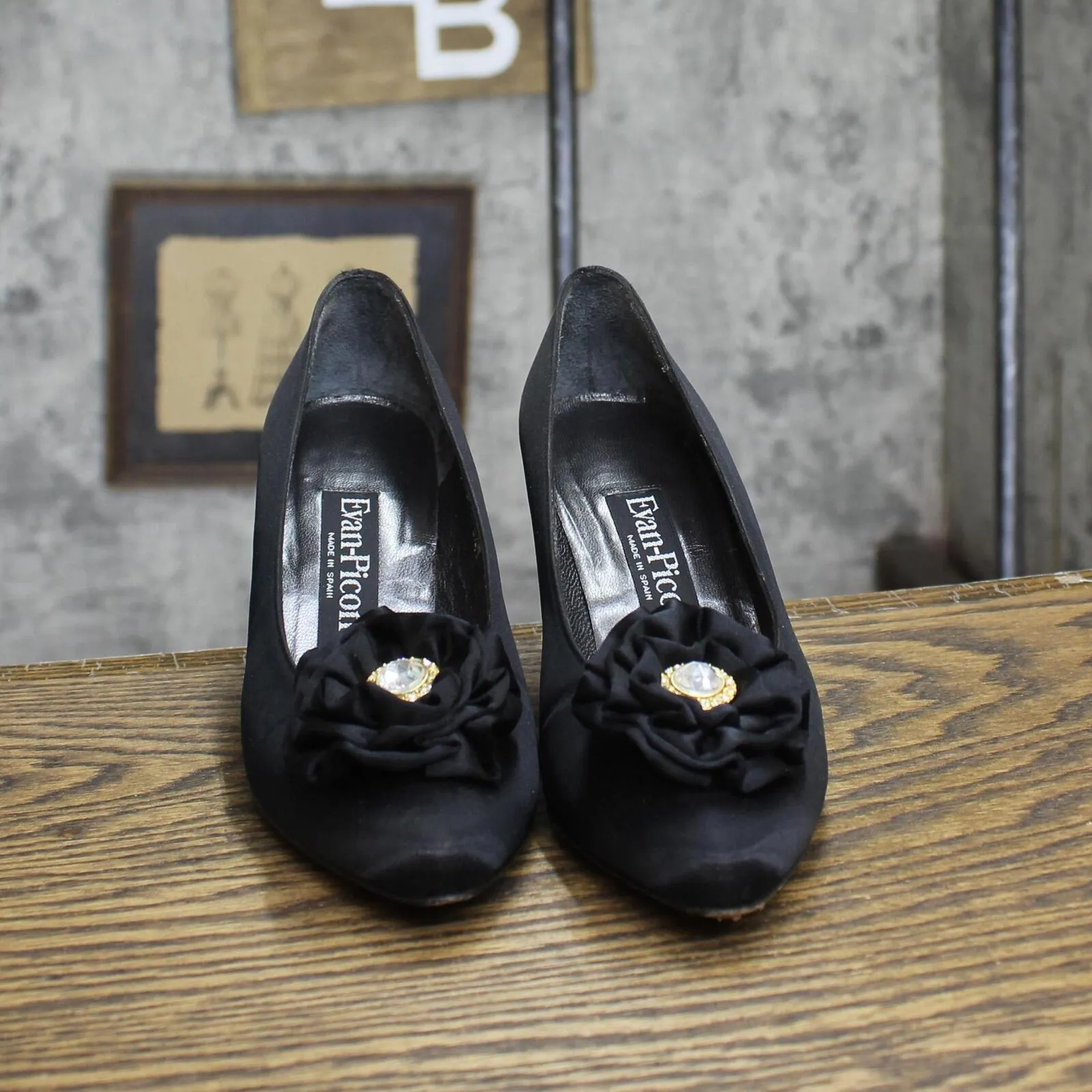 Evan-Picone Womens Vintage Satin Embellished Heels 1673c237e77fea Black 5.5M