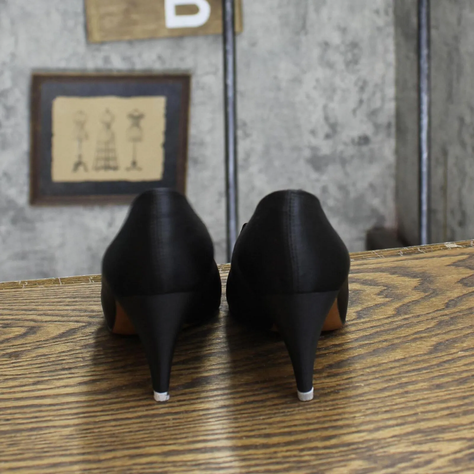Evan-Picone Womens Vintage Satin Embellished Heels 1673c237e77fea Black 5.5M