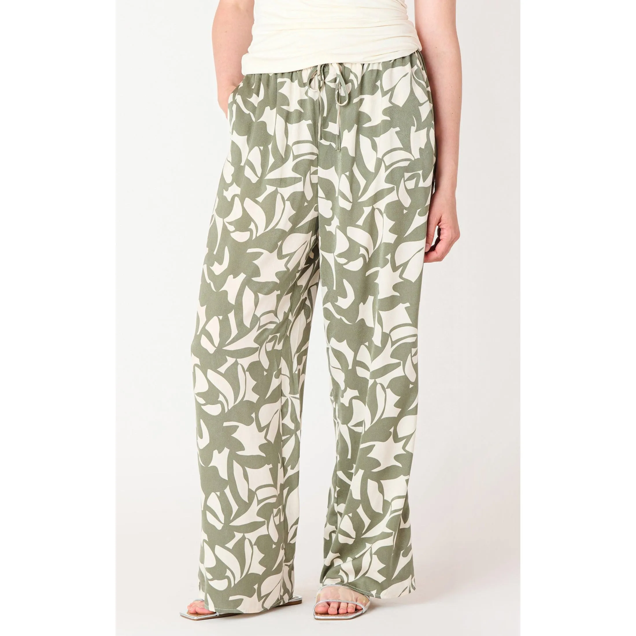 HIGH WAIST WIDE LEG SATIN PANT