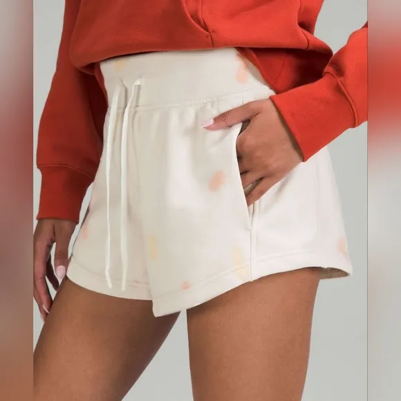 Lululemon Inner Glow High-rise Short