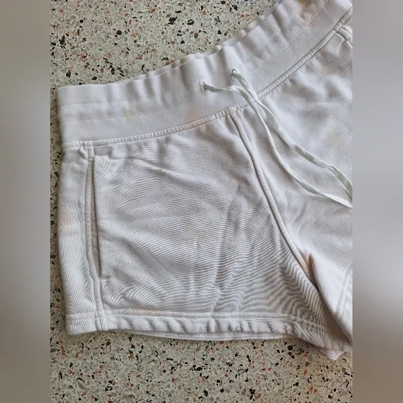 Lululemon Inner Glow High-rise Short
