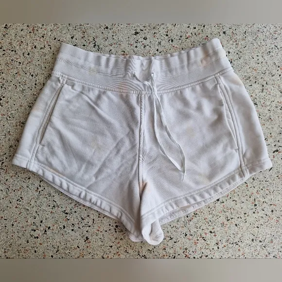 Lululemon Inner Glow High-rise Short