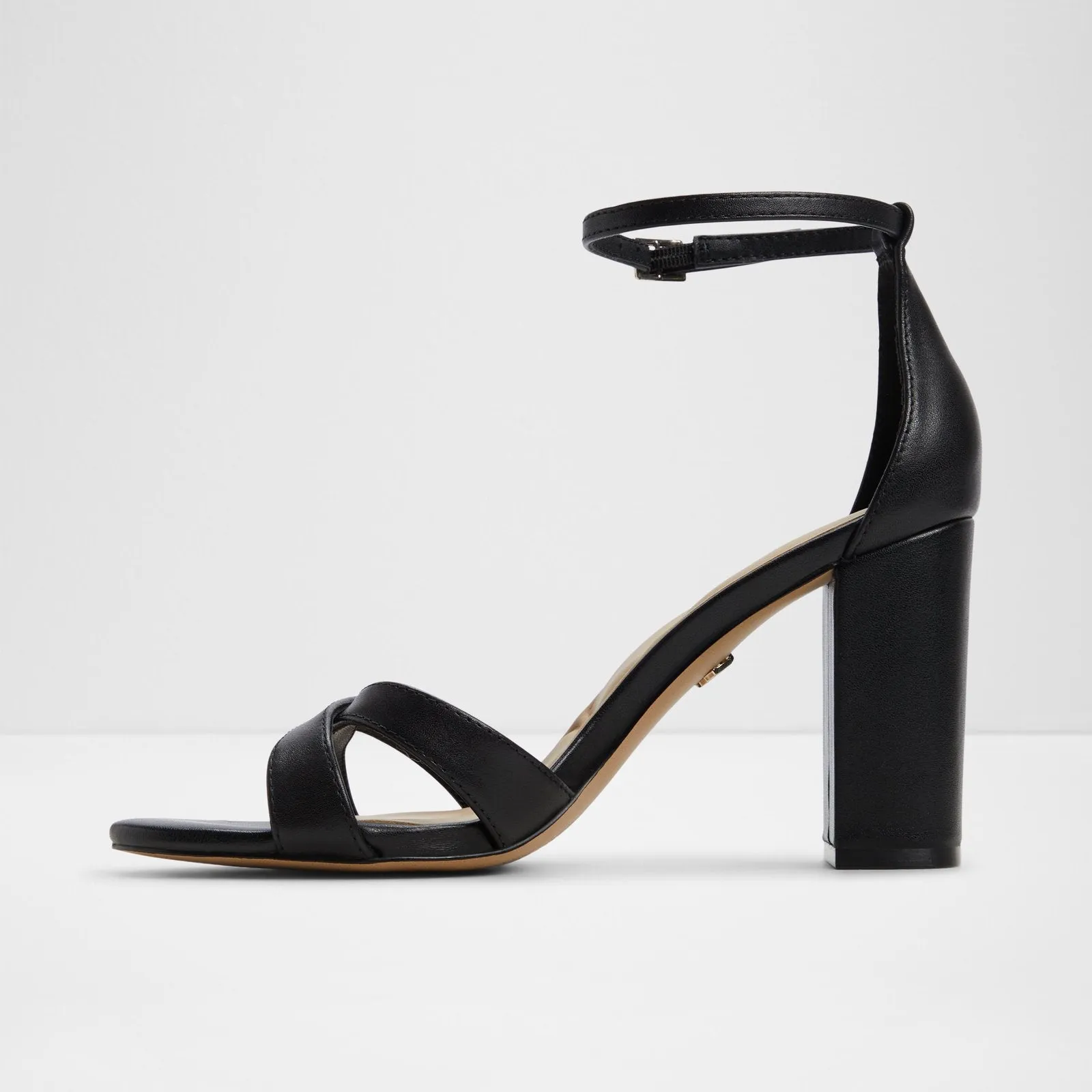 Melodie / Heeled Sandals
