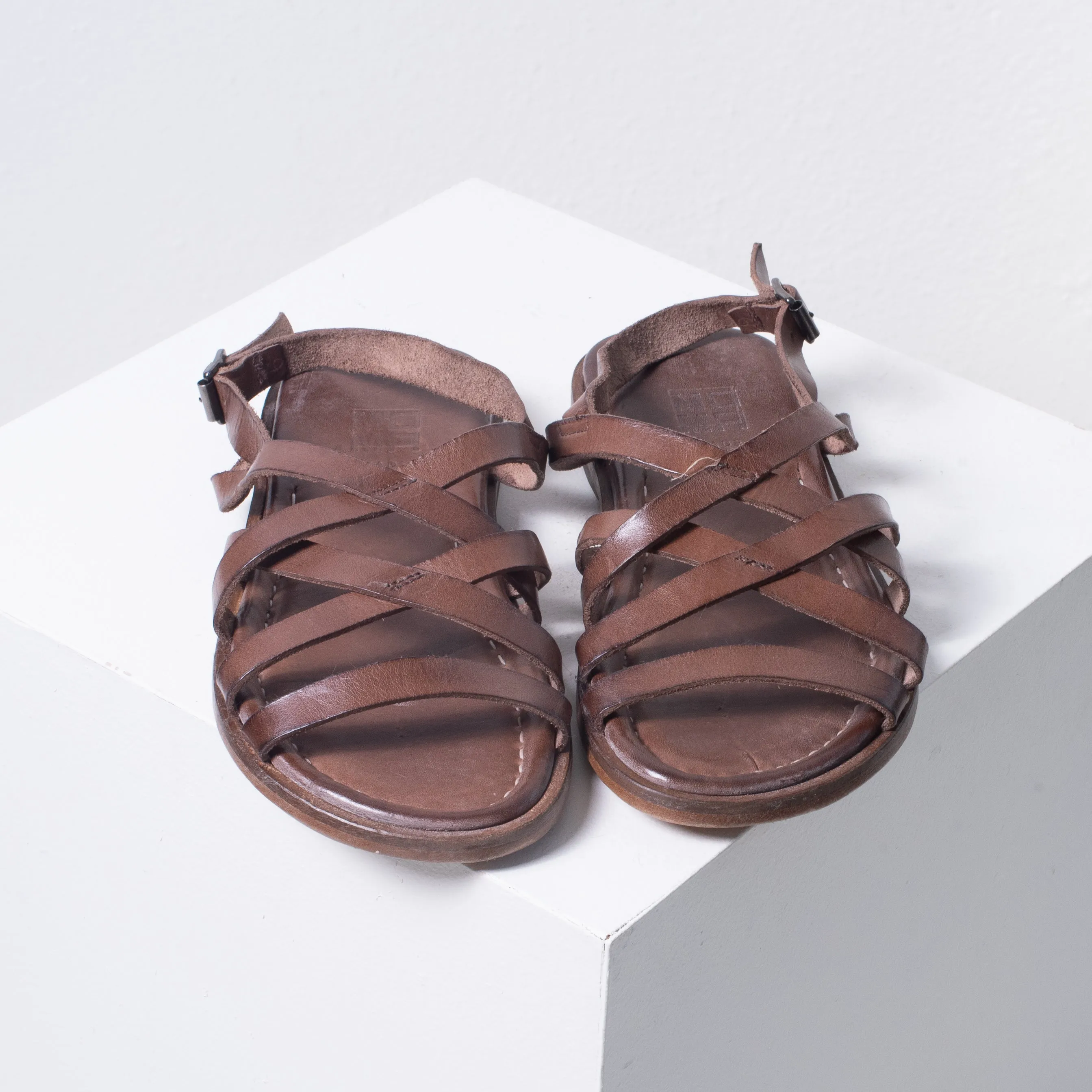Moma Strappy Sandal (chocolate)
