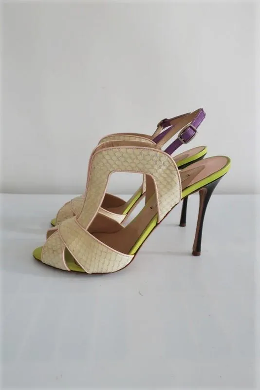 Nicholas Kirkwood Sandals Cream Snakeskin & Patent Size 38 Slingback Heels NEW