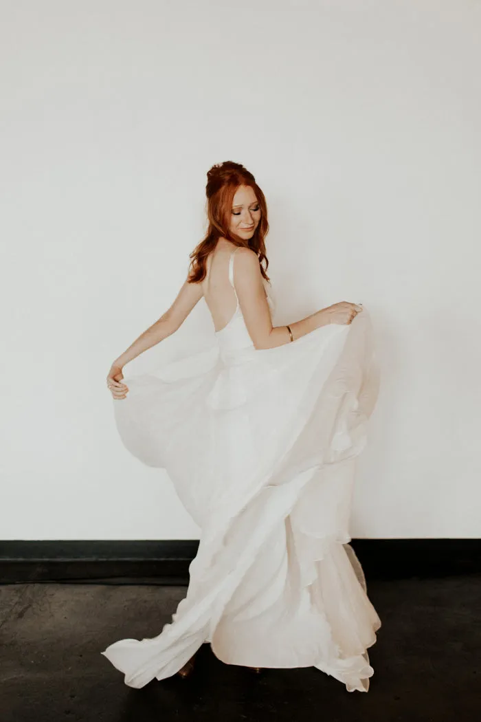Sexy Spaghetti Straps Simple  V Neck Chiffon Beach Wedding Gown Backless YRL116