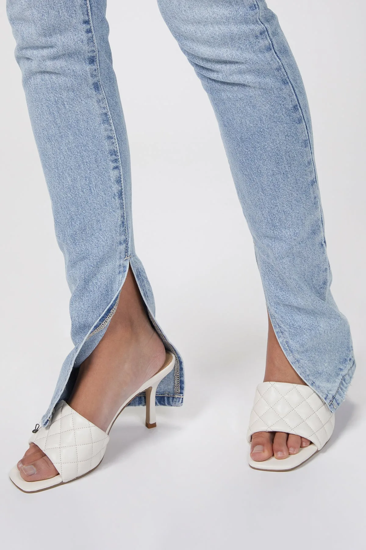 STILETTO SLIT