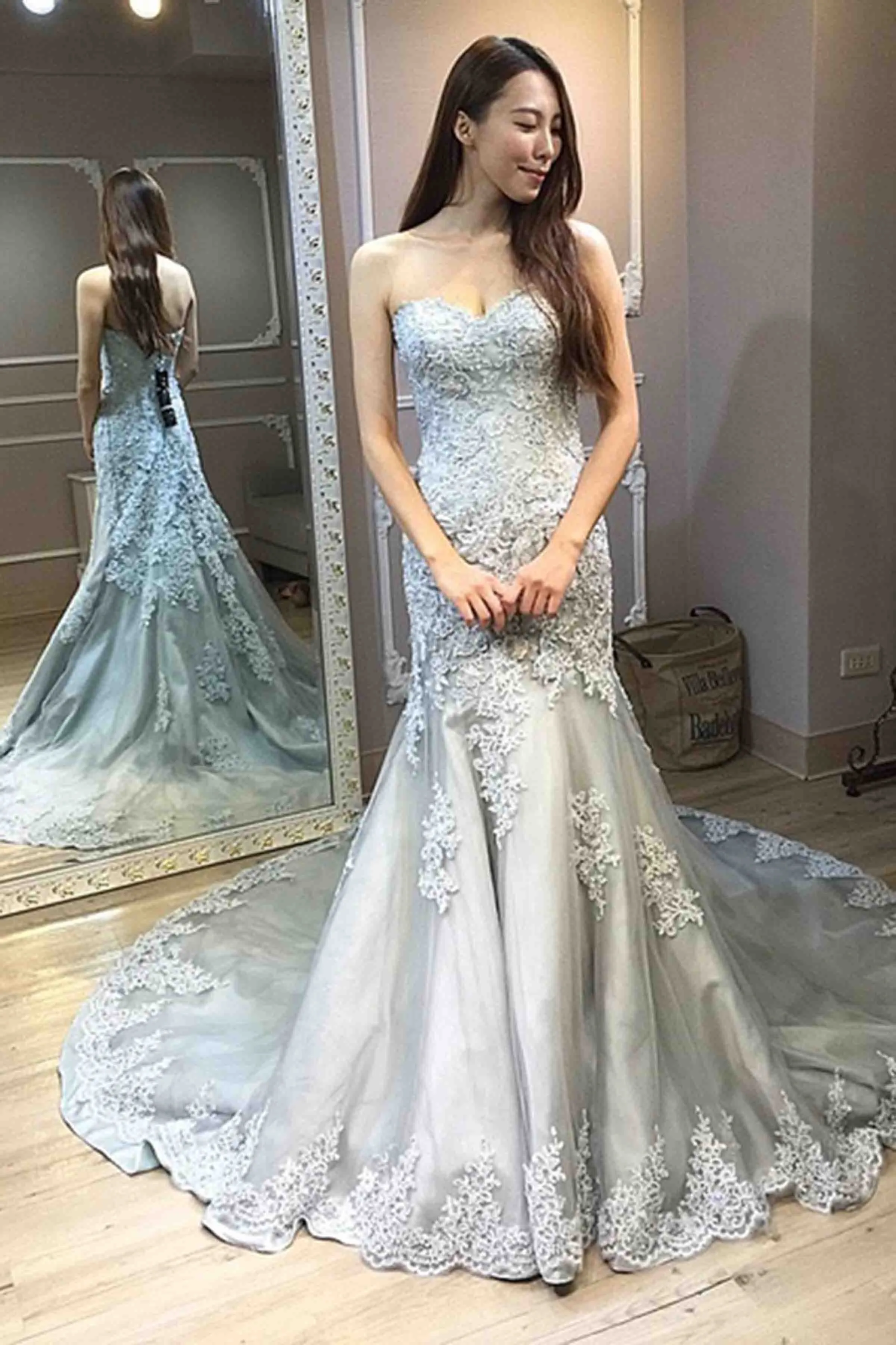 Stunning Mermaid Grey Tulle Lace Satin Sweetheart Floor Length Prom Dresses OHC499