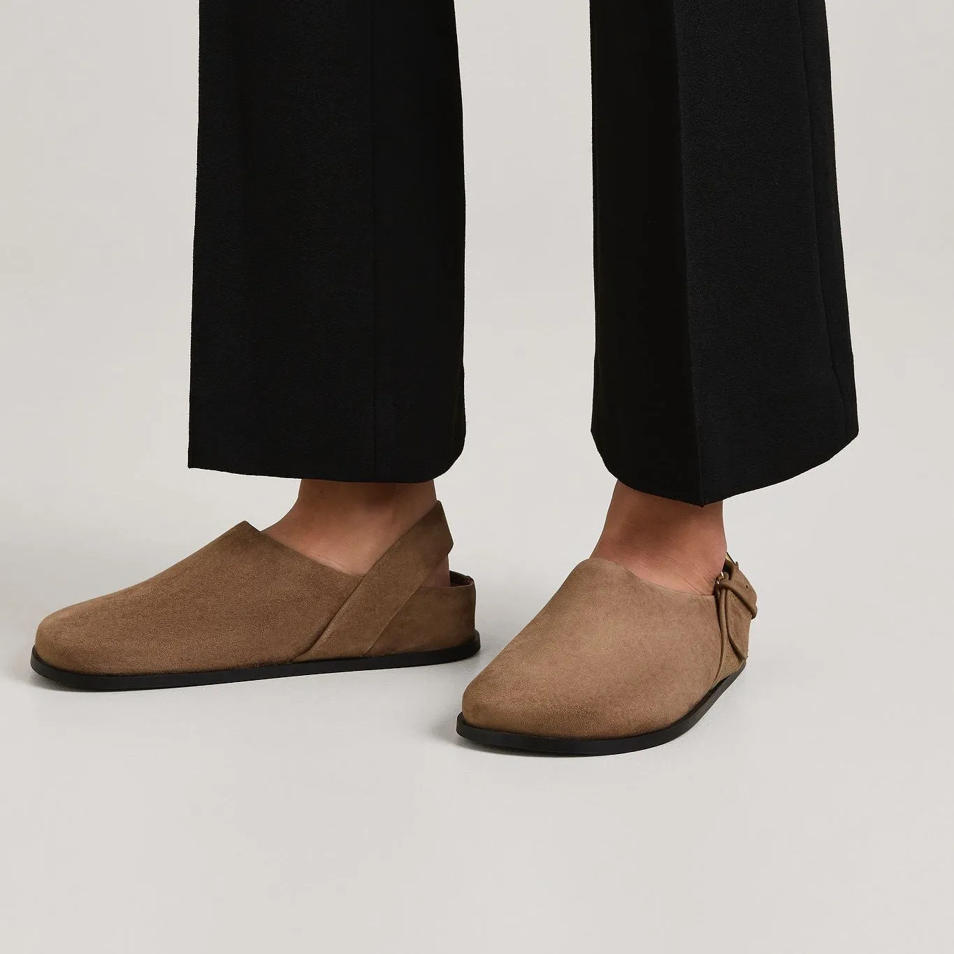 THE LOUIS CLOG - CARIBOU SUEDE