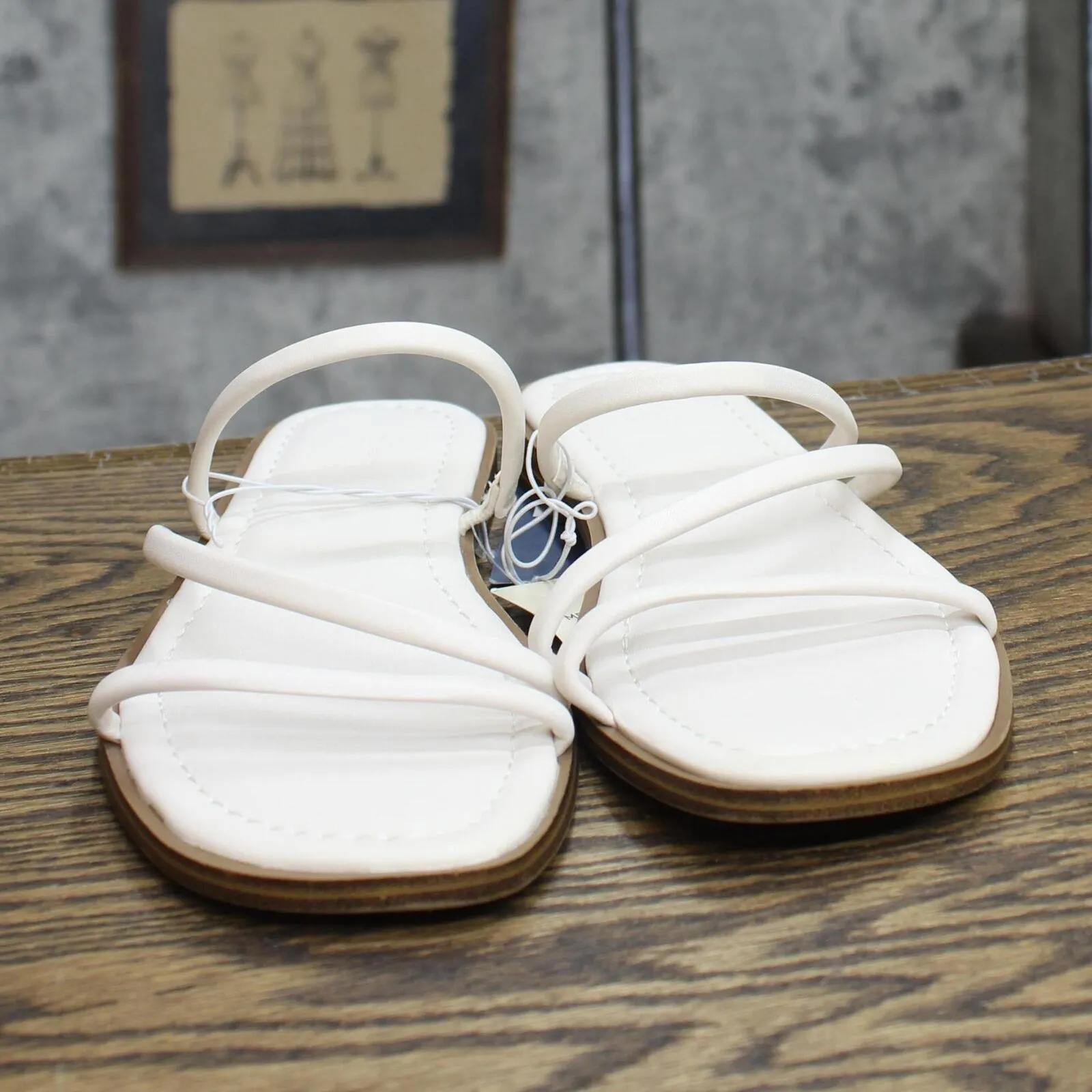 Universal Thread Womens Louie Strappy Slide Sandals Cream Off White 7.5M