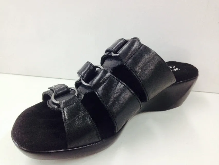 Walking Cradle Cast
